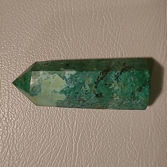 Chrysocolla crystal tower - Picture 1 of 5
